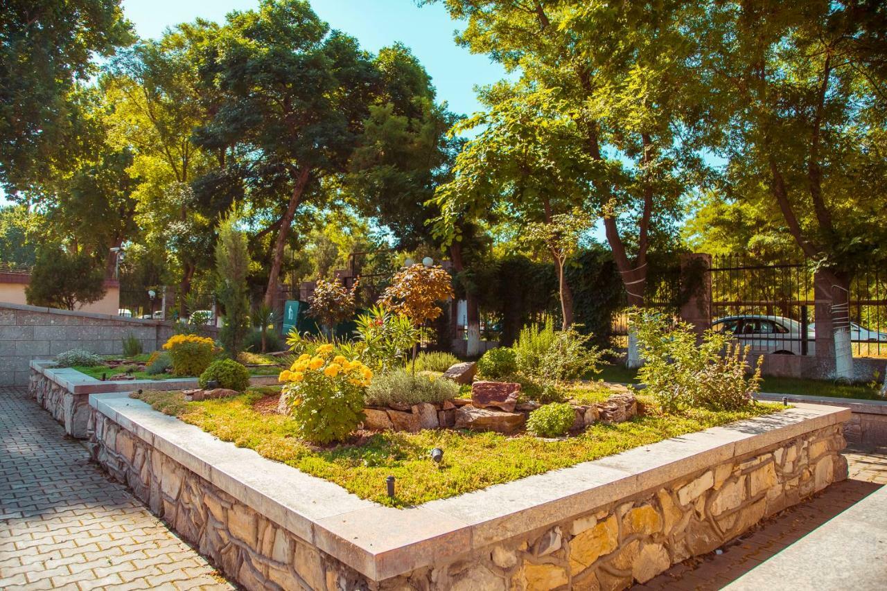Shodlik Palace Ташкент Екстериор снимка